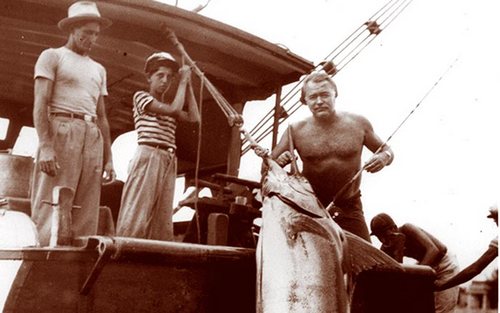 Ernest Hemingway en su faceta de pescador