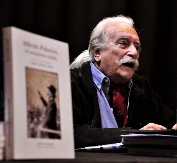 Juan Carlos Coral, dirigente socialista y autor del libro 